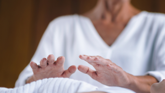 ¿Qué es el Reiki y cómo funciona esta técnica energética?