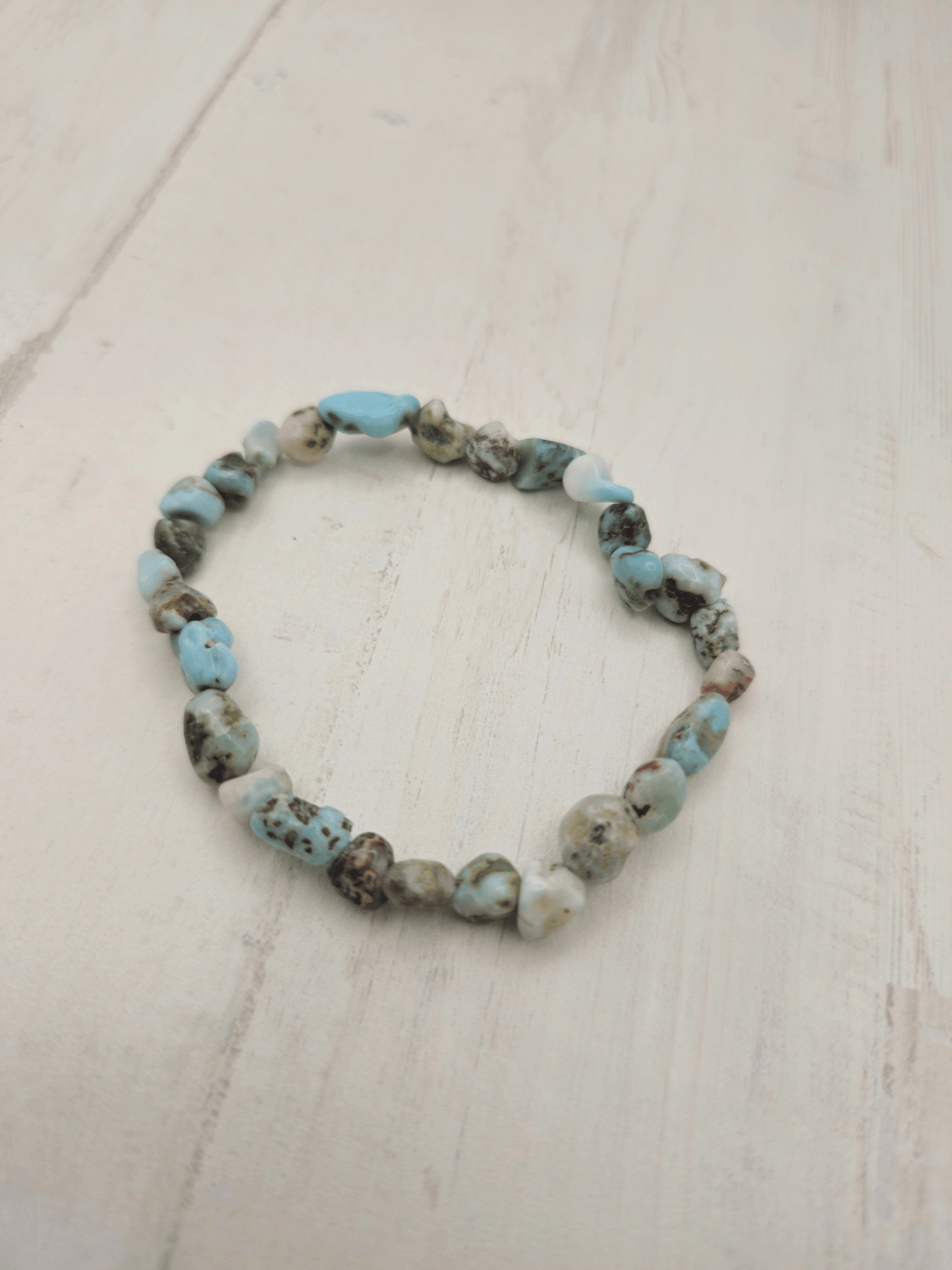 Pulsera Fina de Larimar | Cristal natural para calma y comunicación emocional