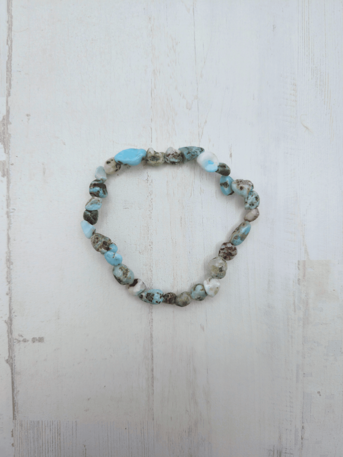 Pulsera Fina de Larimar | Cristal natural para calma y comunicación emocional