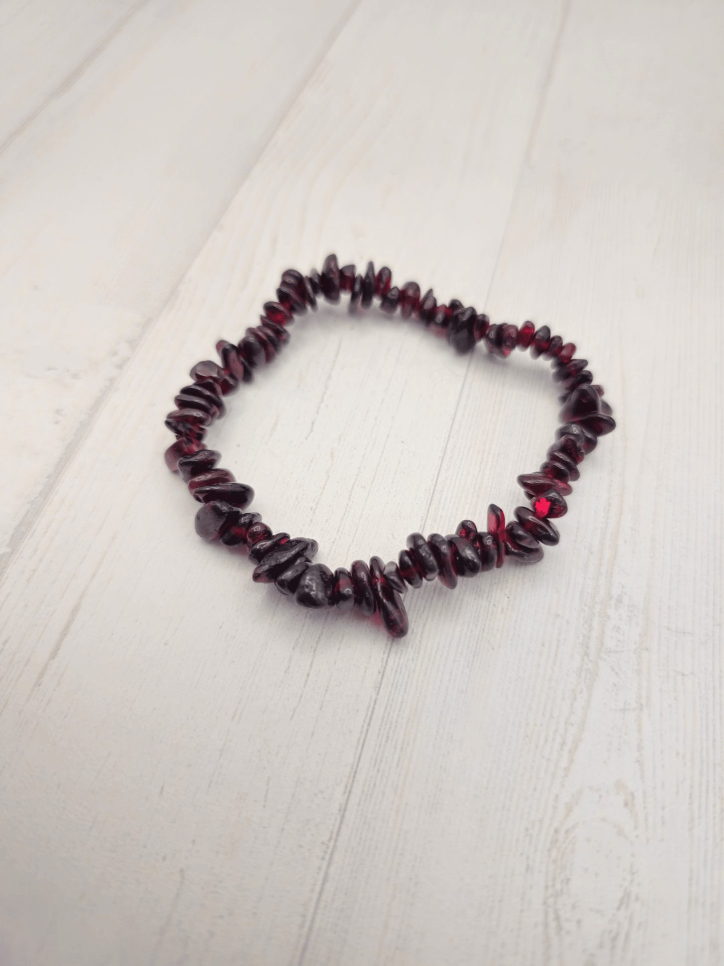 Pulsera de granate rojo Almandino barroca | Energía y pasión interior