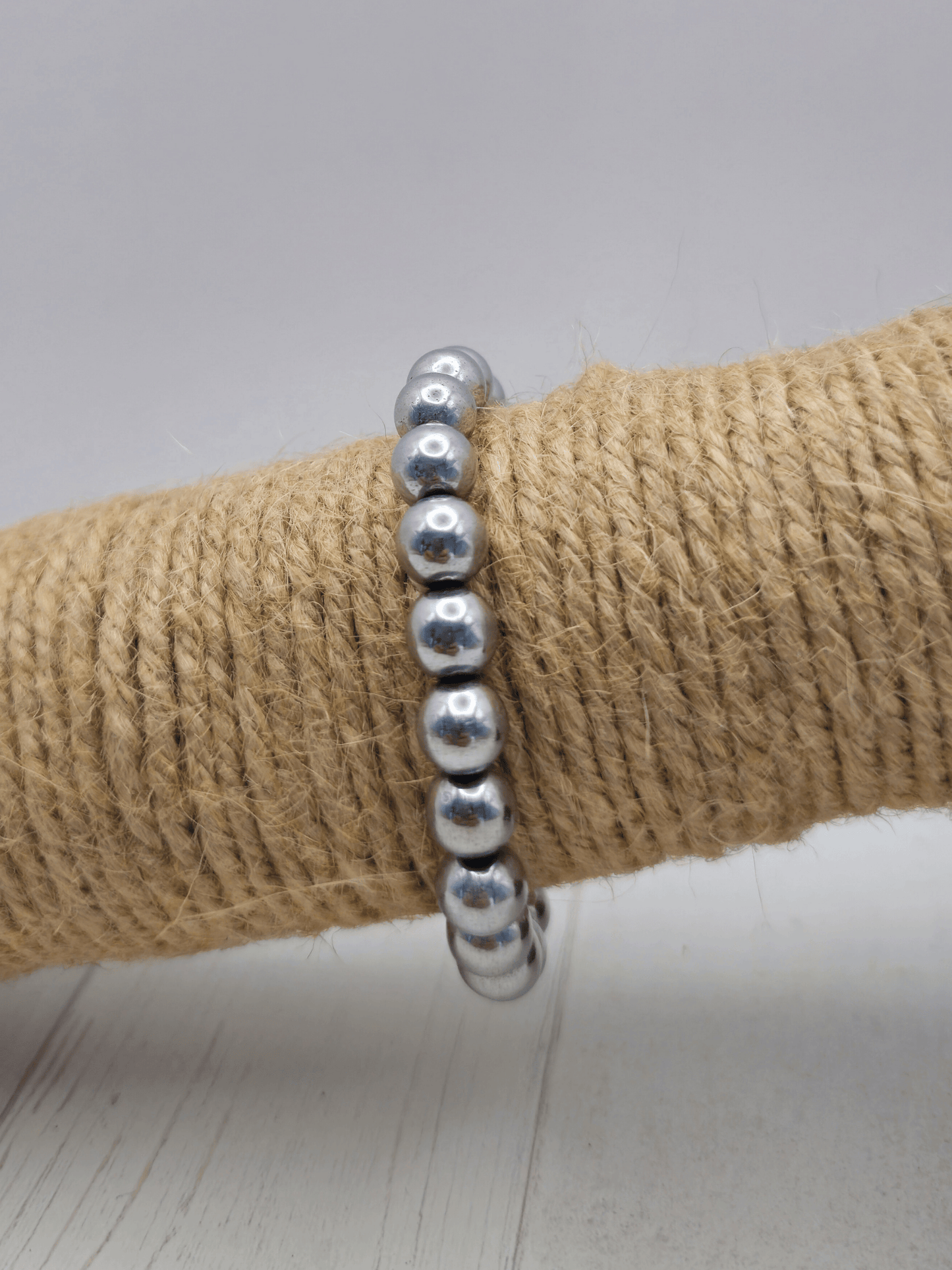 Pulsera de Hematita Bola 8 mm | Equilibrio emocional, enfoque y protección energética