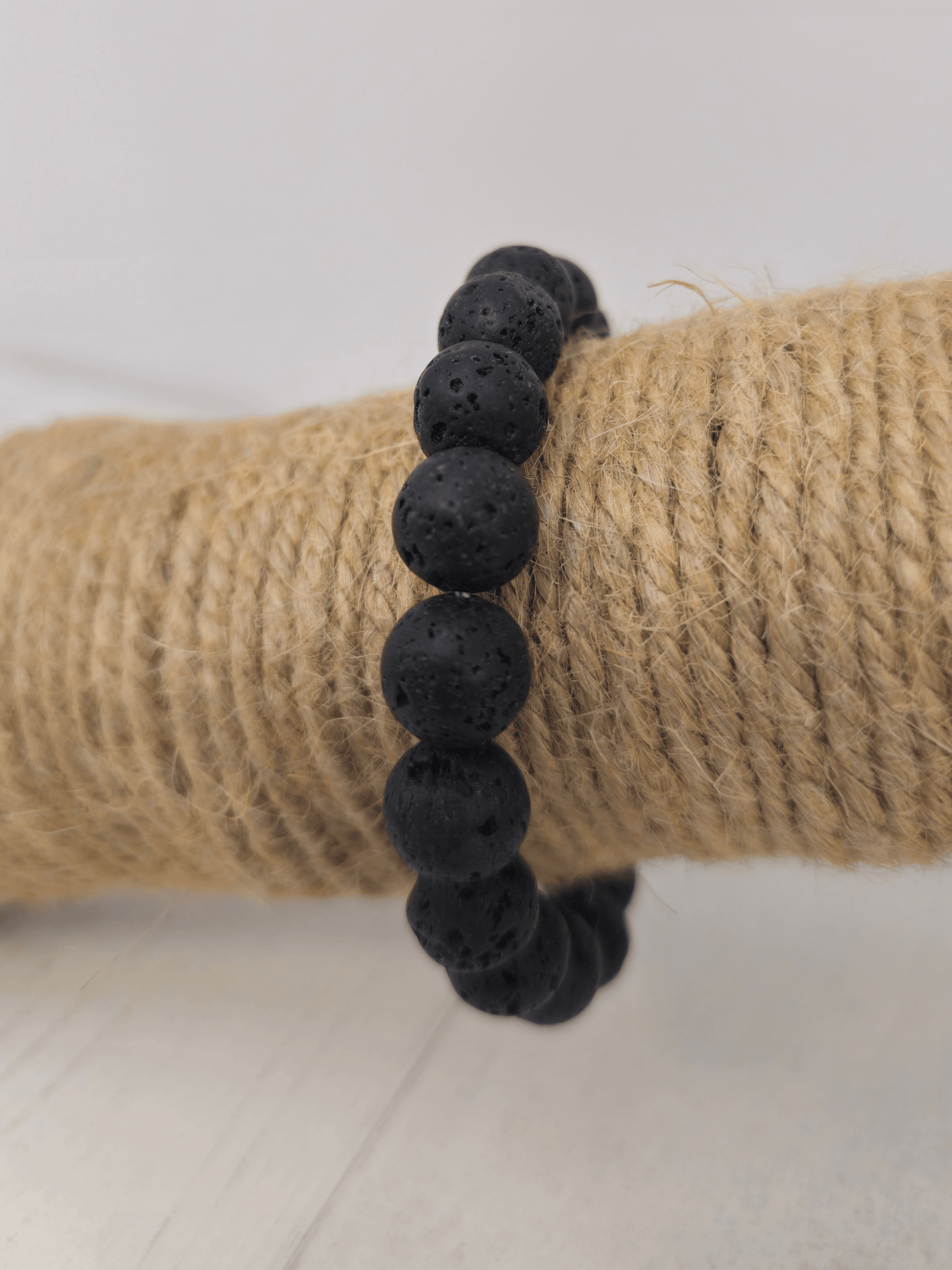 Pulsera de lava 10 mm | Energía vital y protección