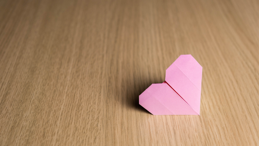 Cristales para manifestar amor: los 5 más poderosos y cómo usarlos