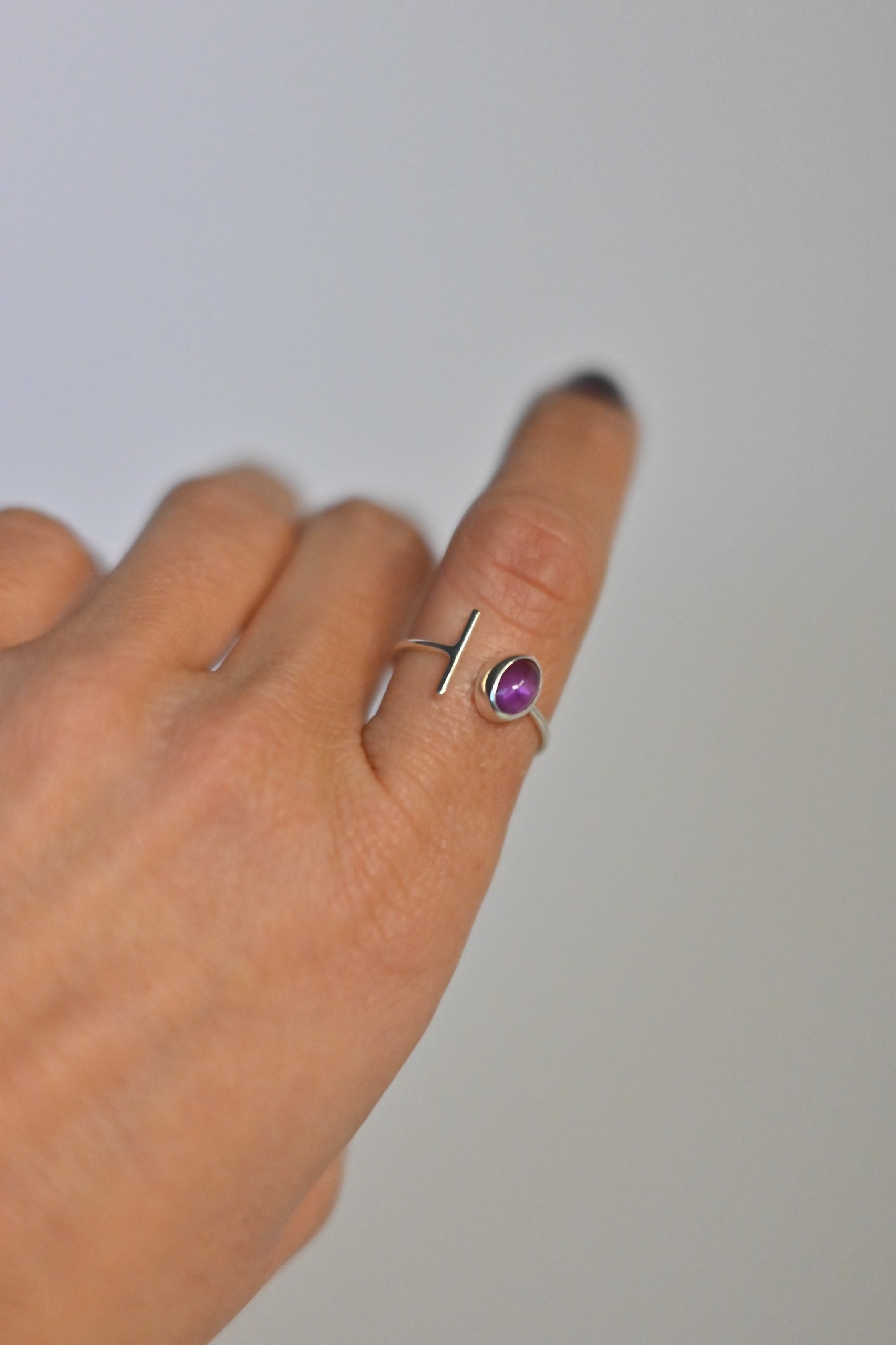 Anillo Amatista Adaptable Plata | Serenidad y Estilo