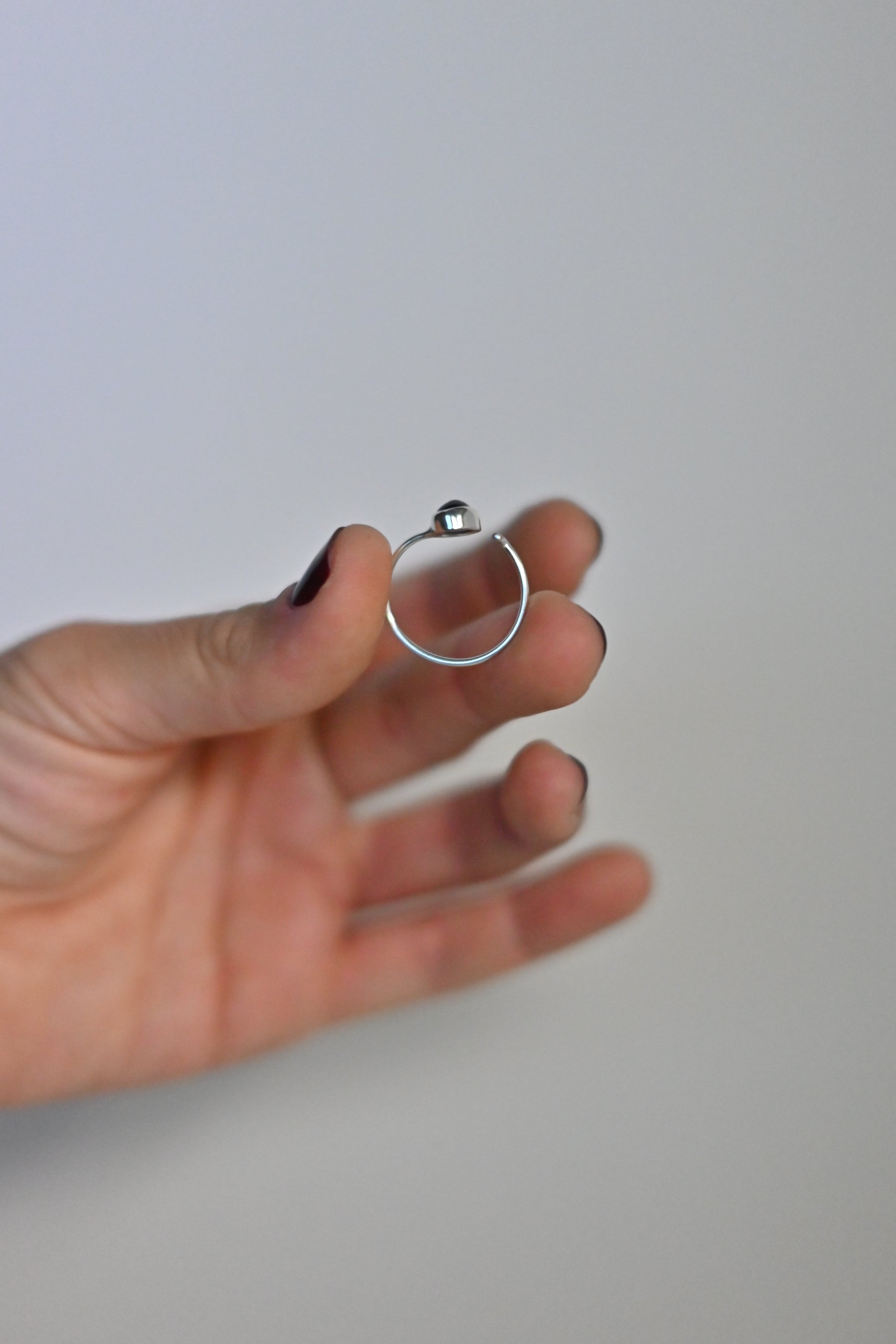 Anillo Amatista Adaptable Plata | Serenidad y Estilo