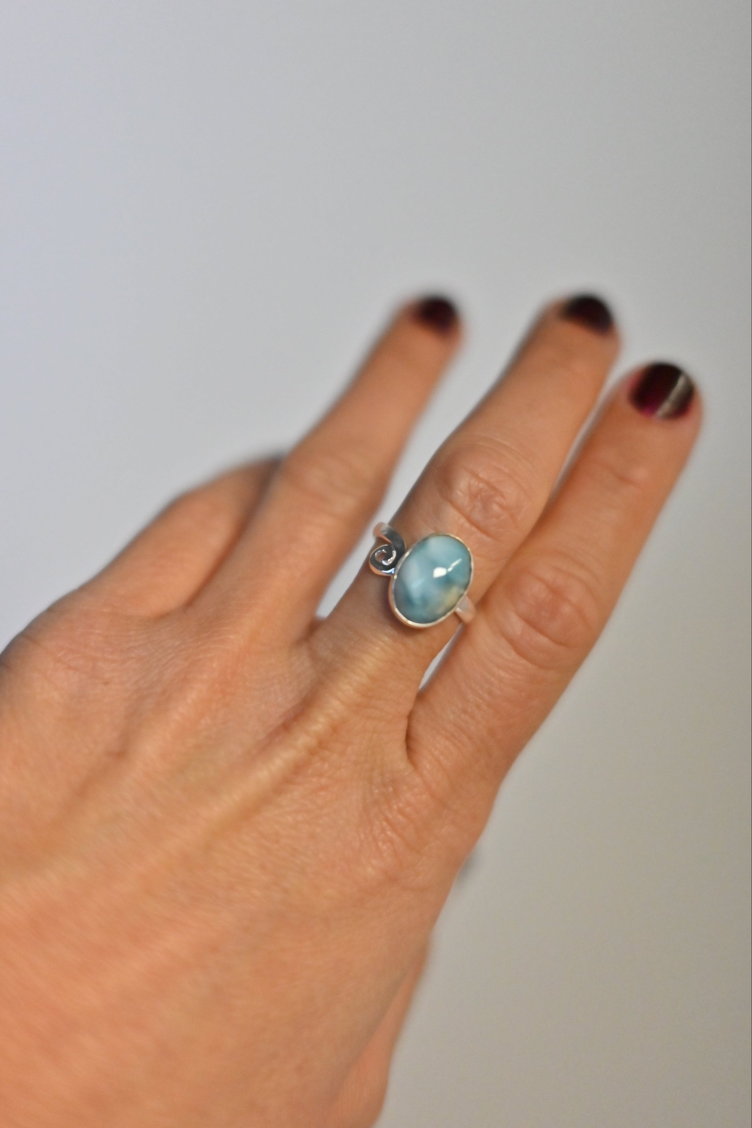 Anillo Larimar Adaptable Plata | Calma y Comunicación