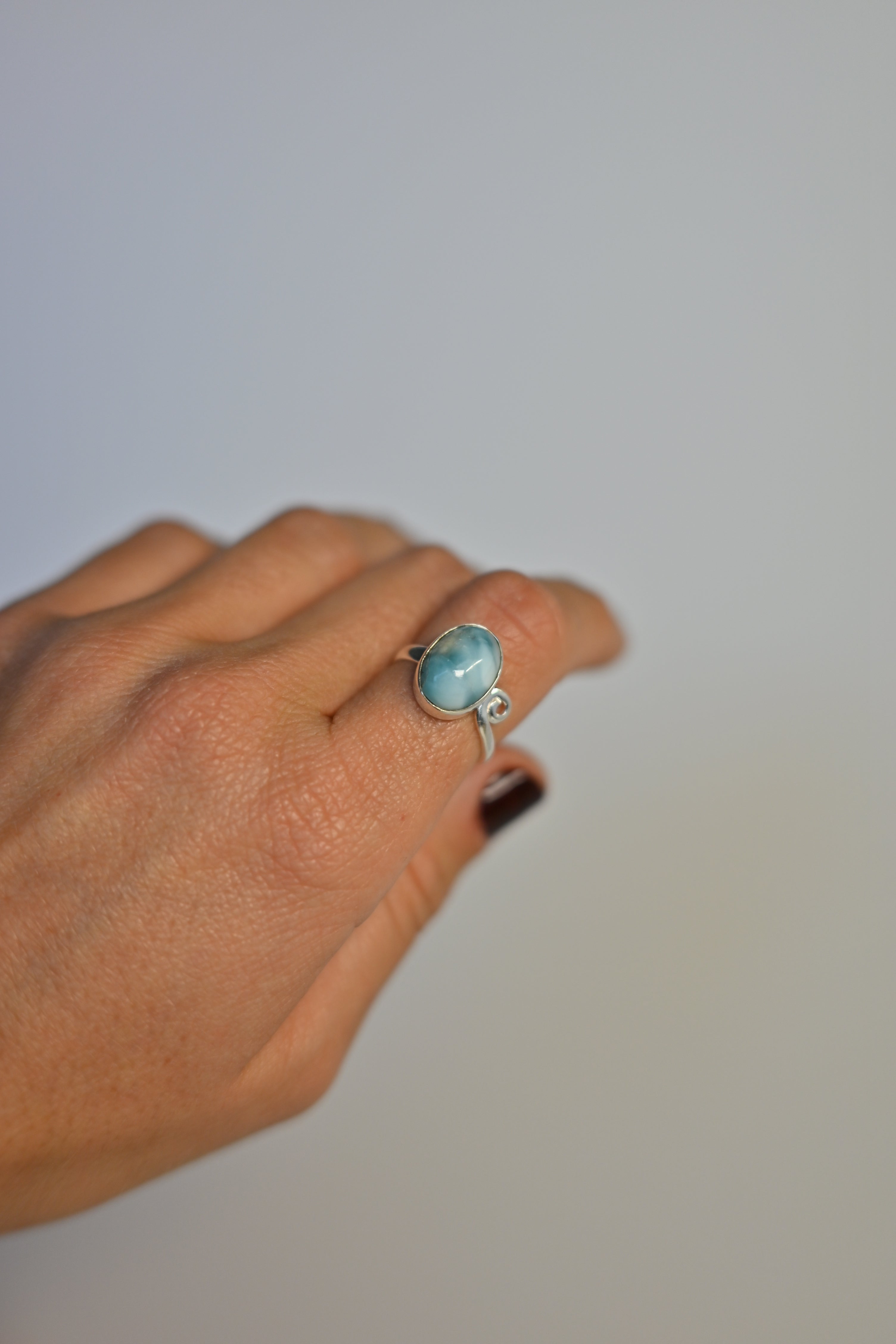 Anillo Larimar Adaptable Plata | Calma y Comunicación