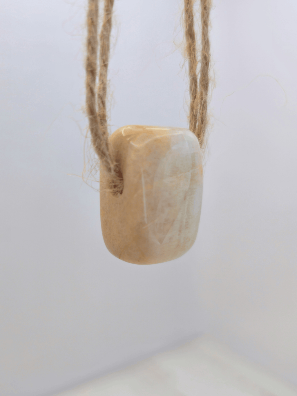 Colgante caramelo de Piedra Luna | intuición y equilibrio