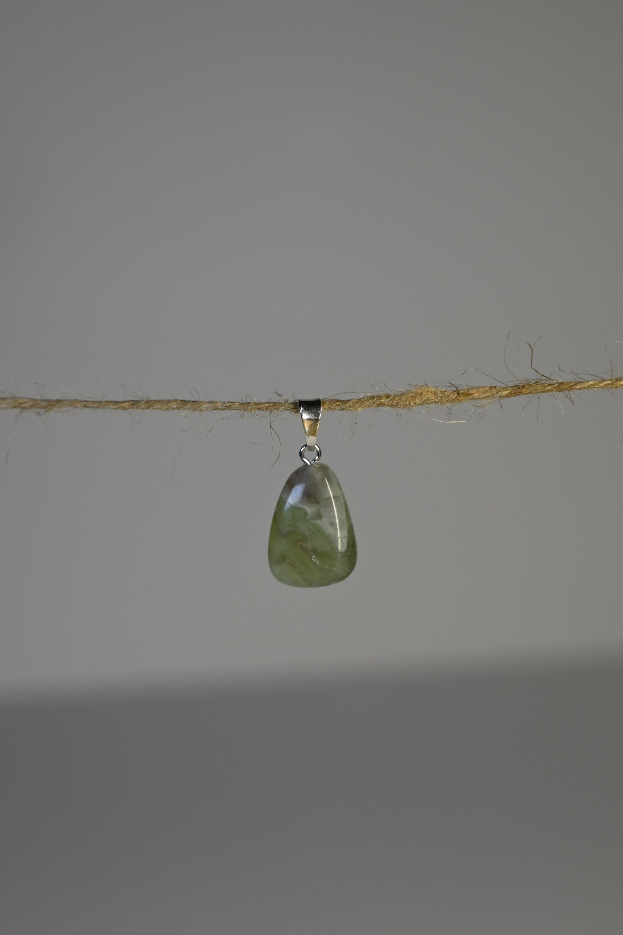 Colgante Fluorita Natural Plata | Mente Clara y Enfoque