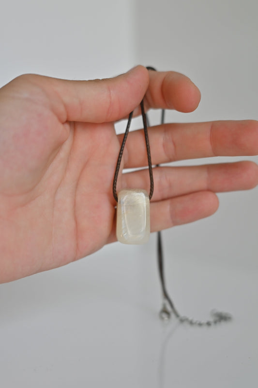 Colgante Piedra Luna cubo