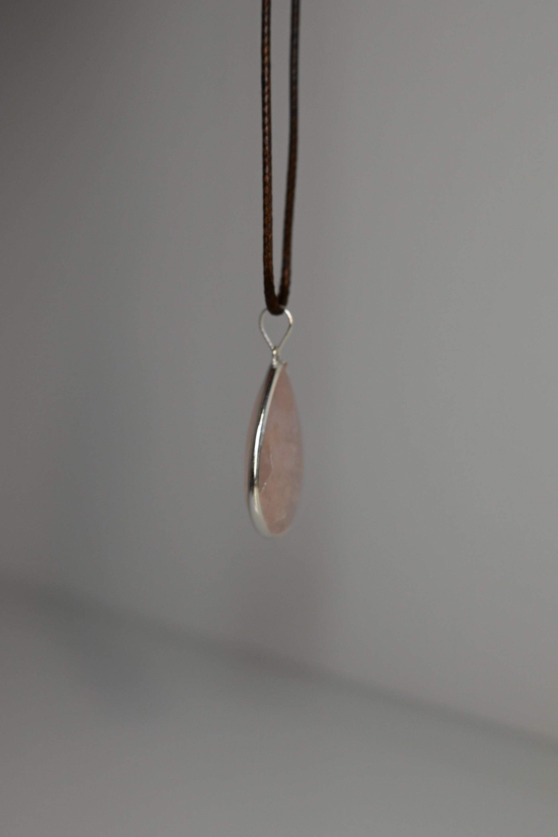 Colgante lagrima cuarzo rosa