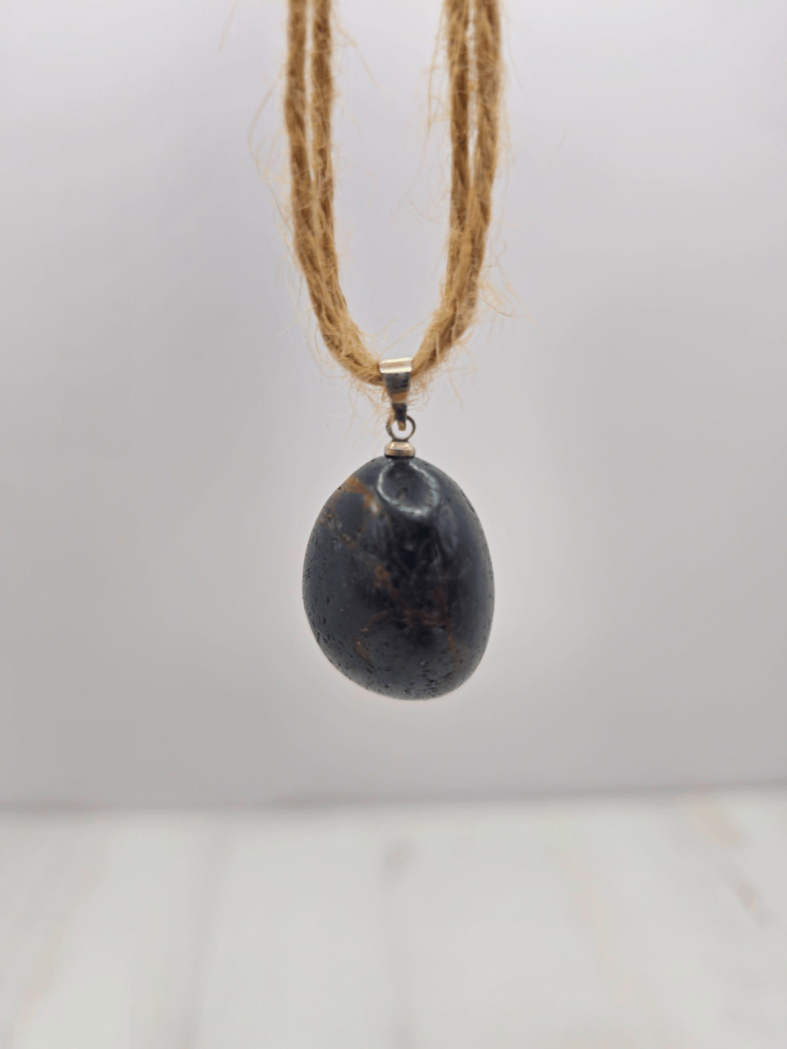 Colgante de Turmalina Negra Rodada | Protección y claridad personal