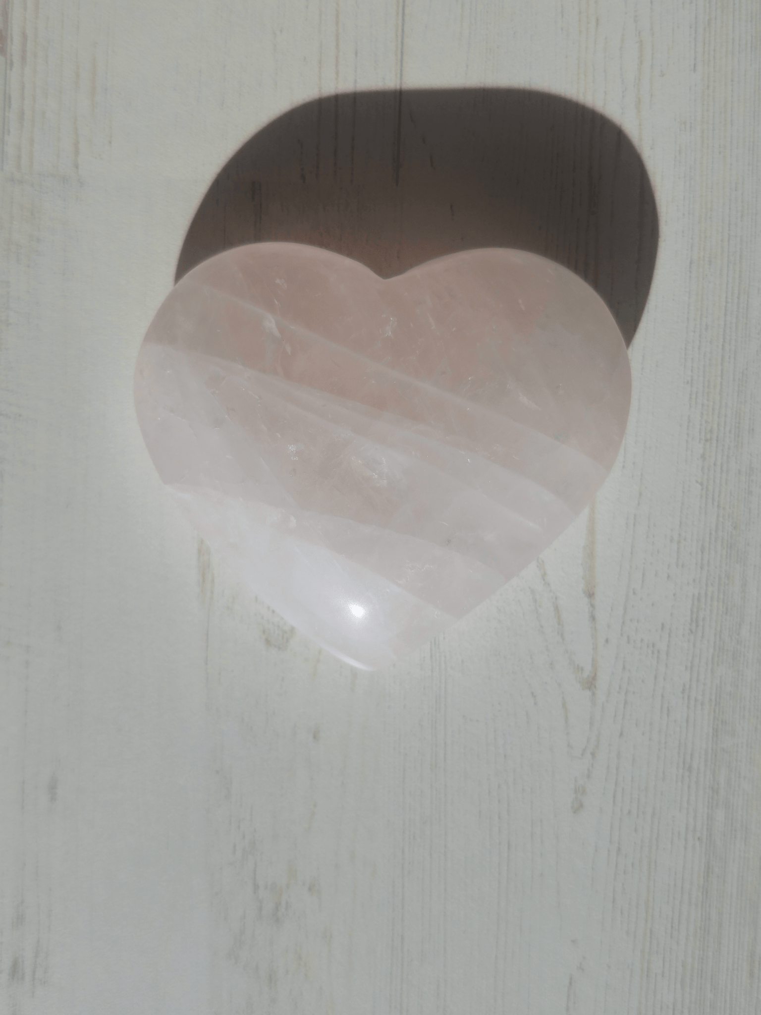 Corazón de cuarzo rosa grande de 5–7 cm