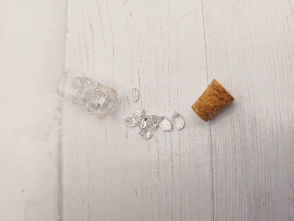 Cristal Herkimer chip en mini botella 1 g | Energía pura en formato pequeño