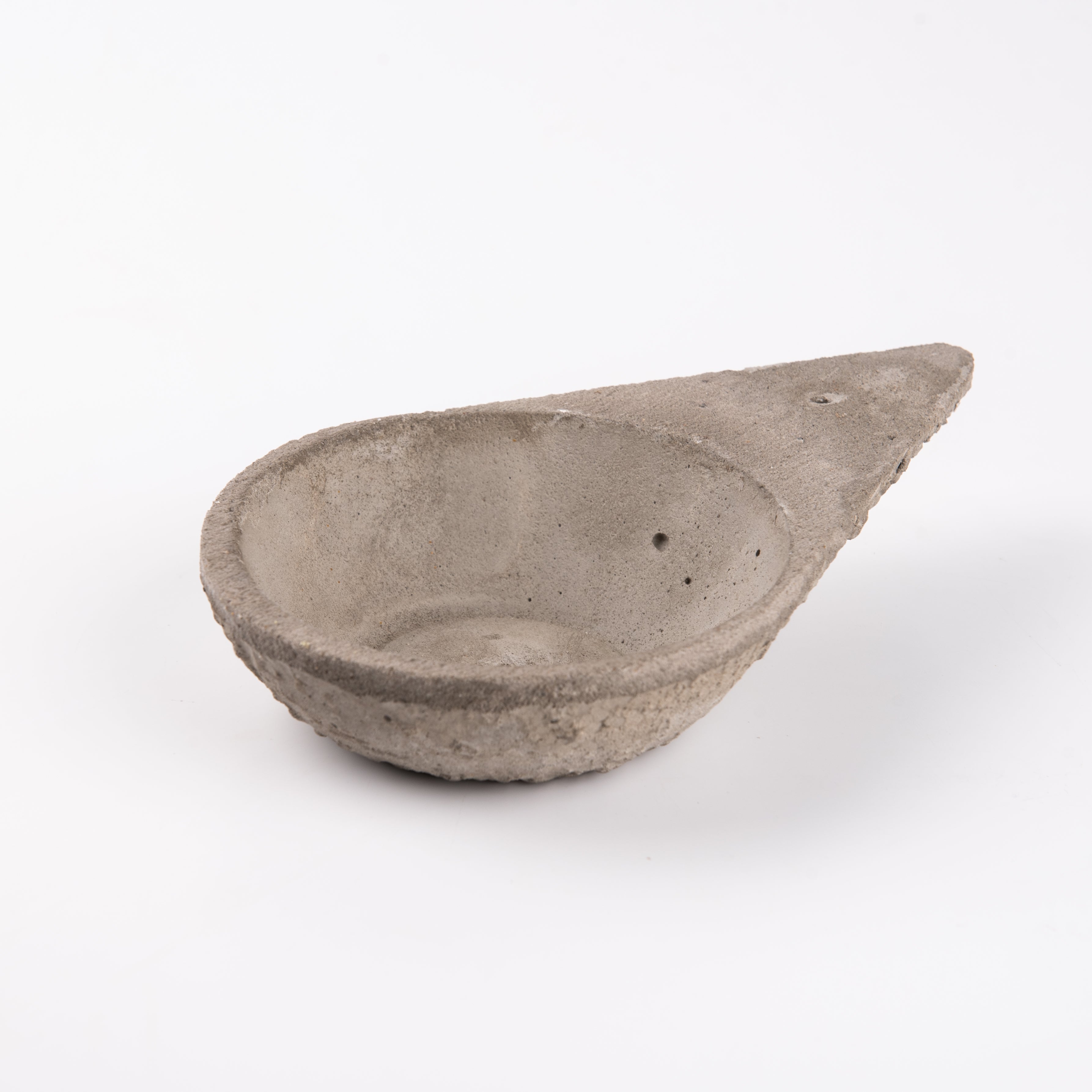 Sahumador cemento triangular