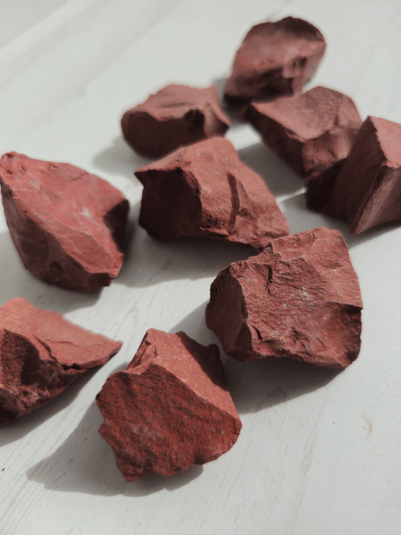Masivo de jaspe rojo 30-80 mm | Energía vital y arraigo emocional