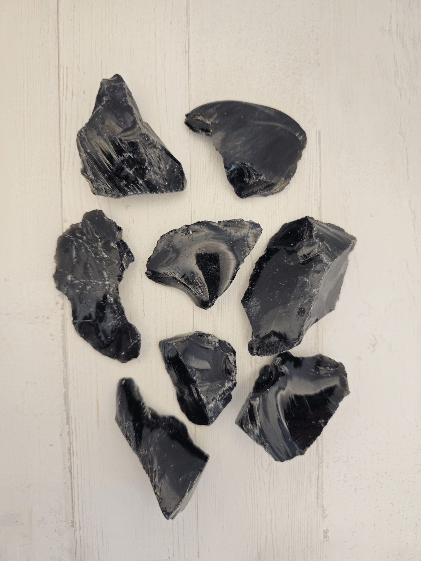 Masivo de obsidiana negra de 40-50 g, ideal para protección energética, reflexión interior y claridad mental.