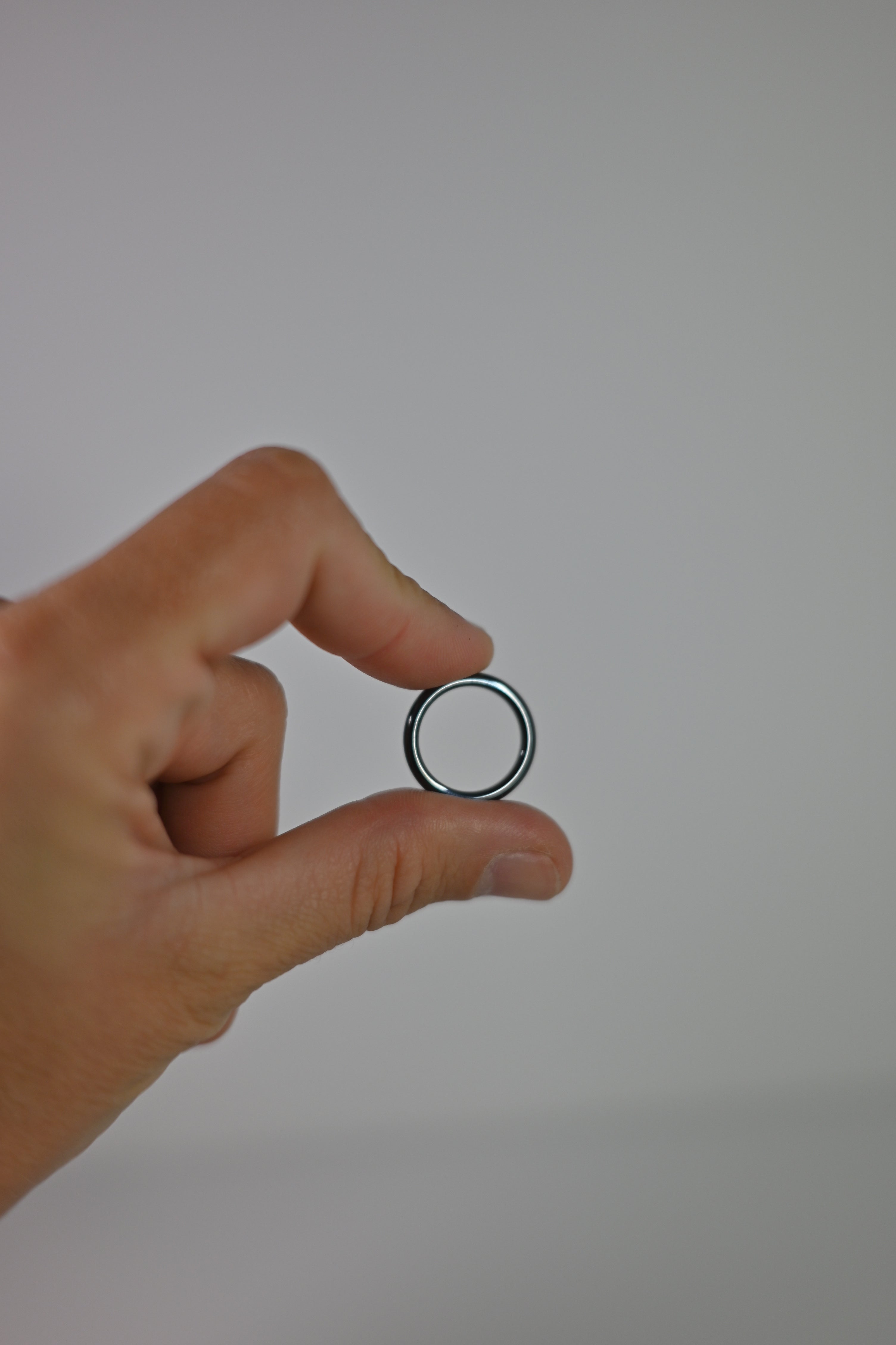 Anillo de Hematite Fino | Protección y Enraizamiento