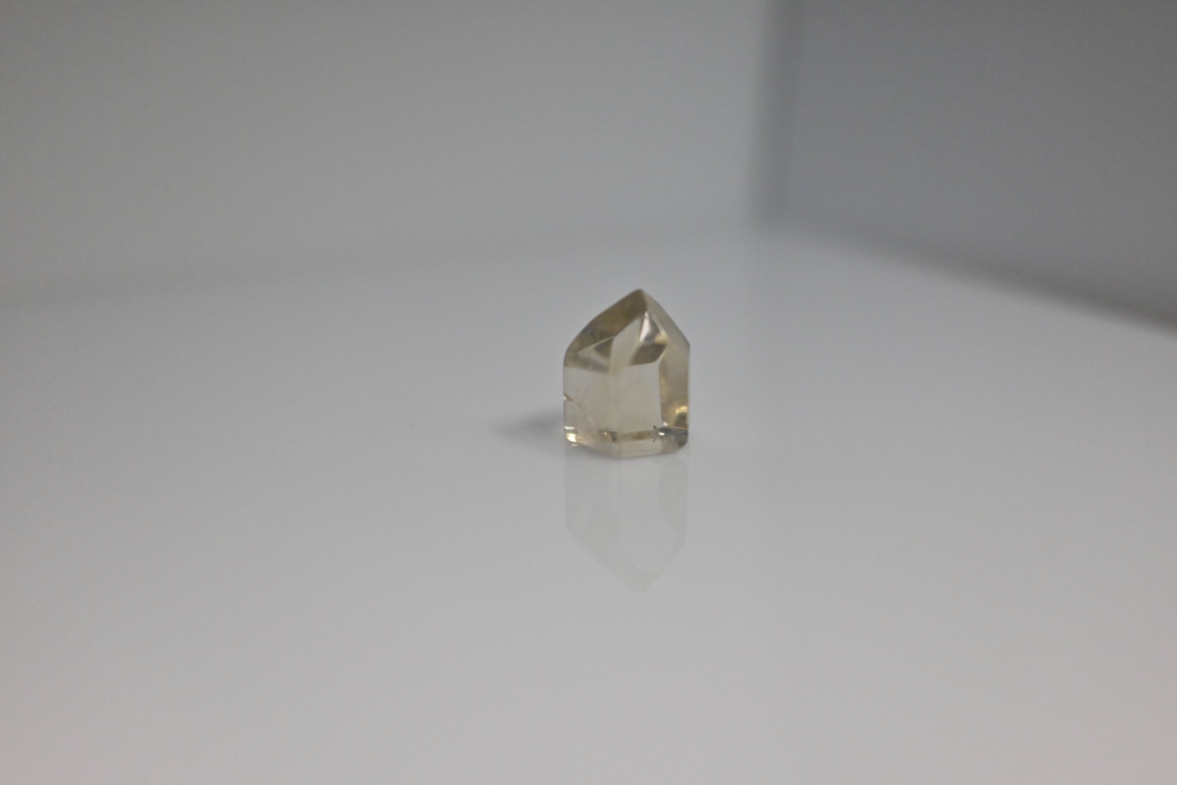 Punta de Citrino Natural 20–25 g | Abundancia y Éxito