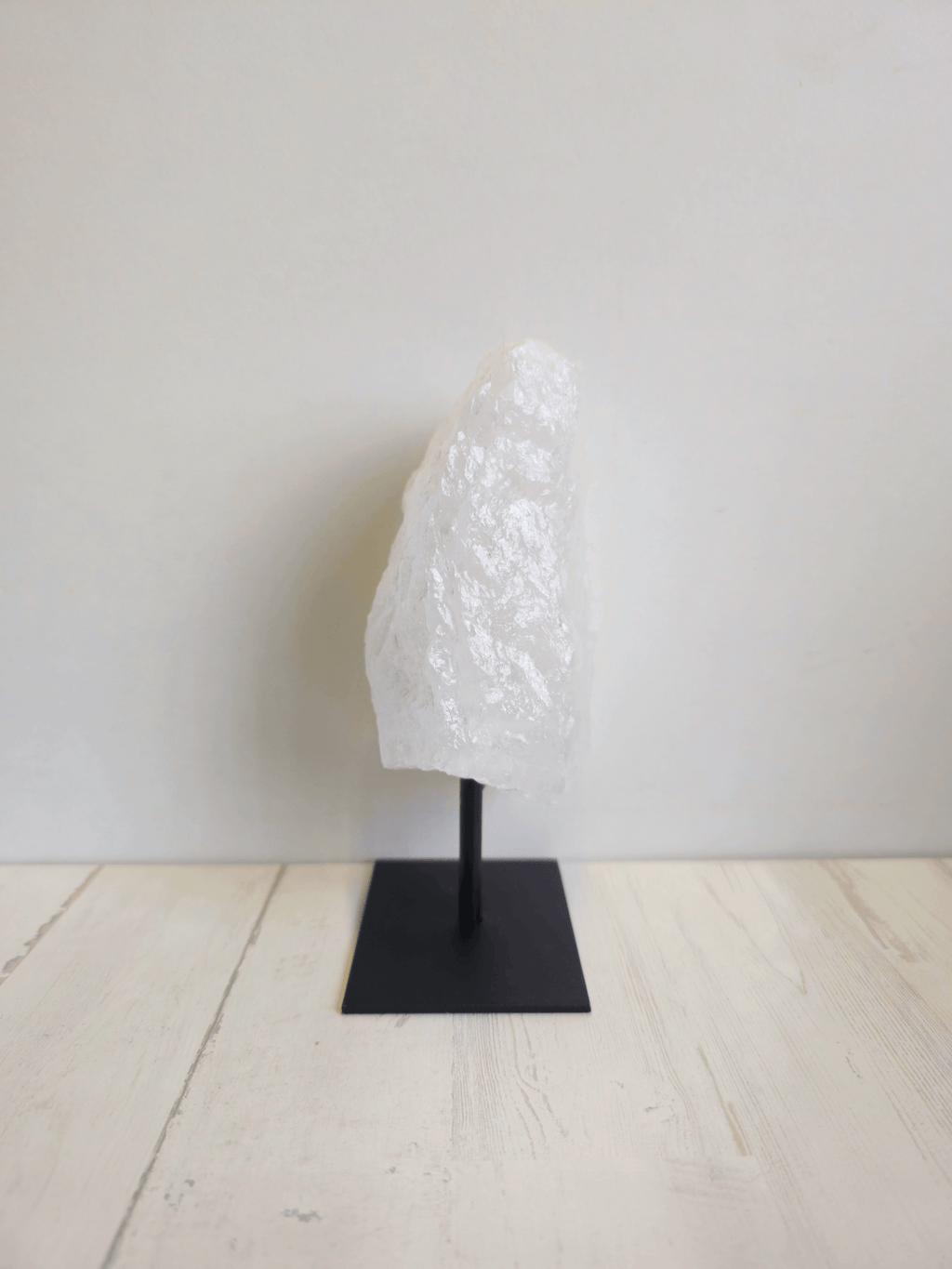 Peana de Cuarzo Nieve en bruto | claridad y armonía