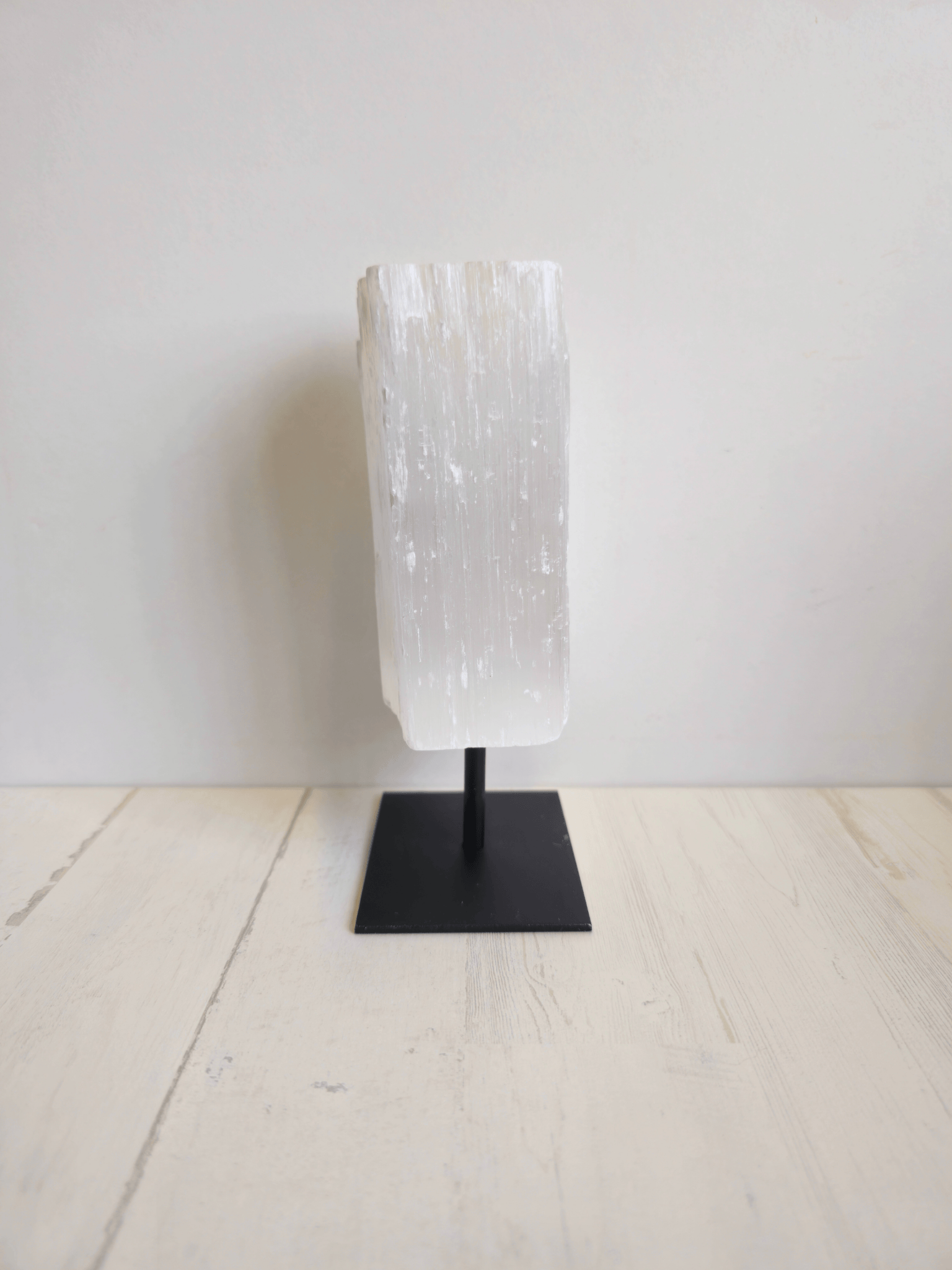 Peana de Selenita en bruto | limpieza energética y claridad