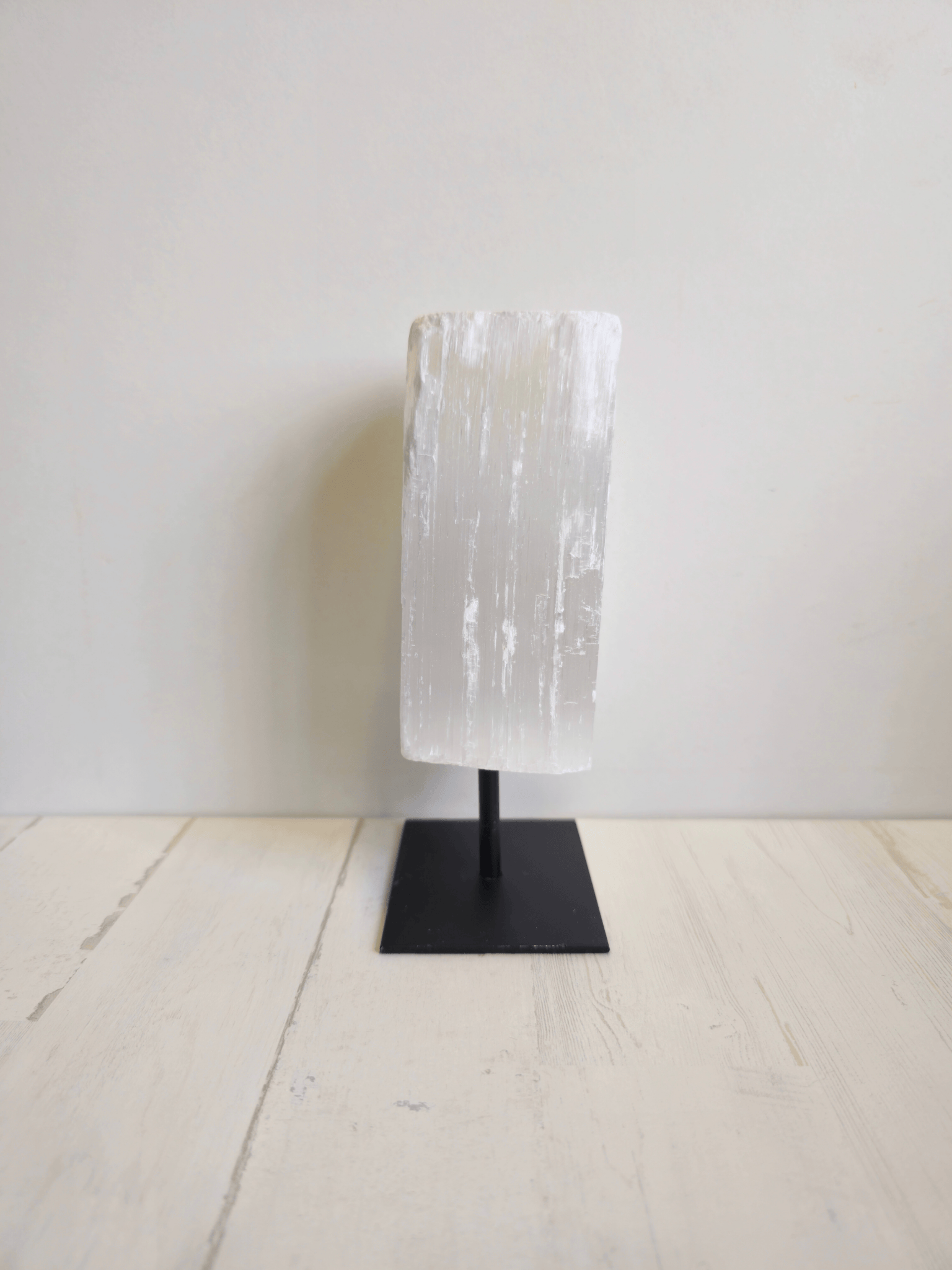 Peana de Selenita en bruto | limpieza energética y claridad