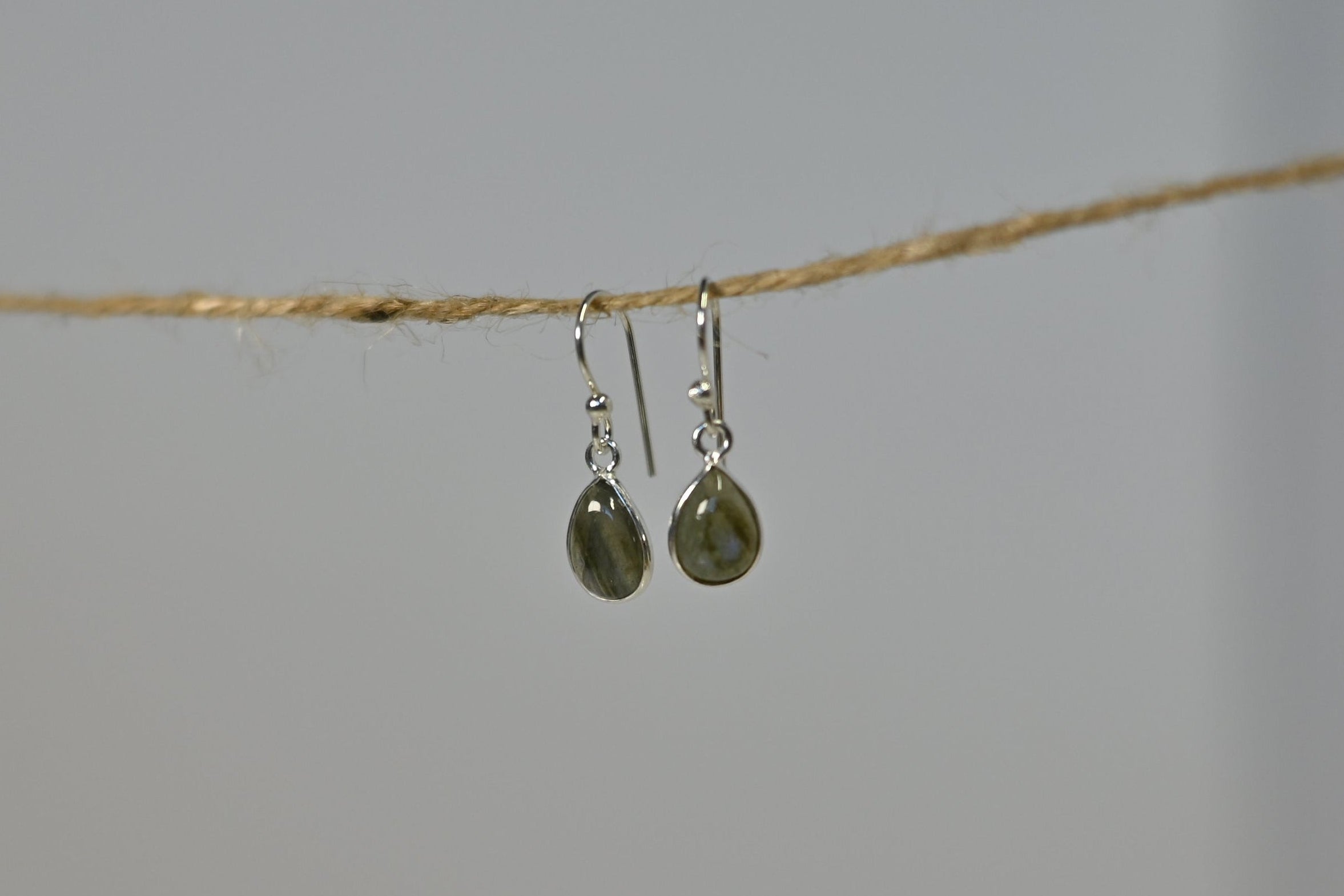 Pendientes Labradorita Lágrima Plata | Intuición y Protección