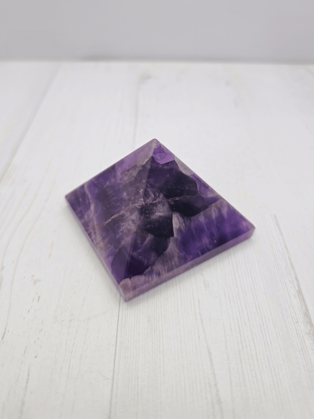 Pirámide de amatista 5×5 cm pulida
