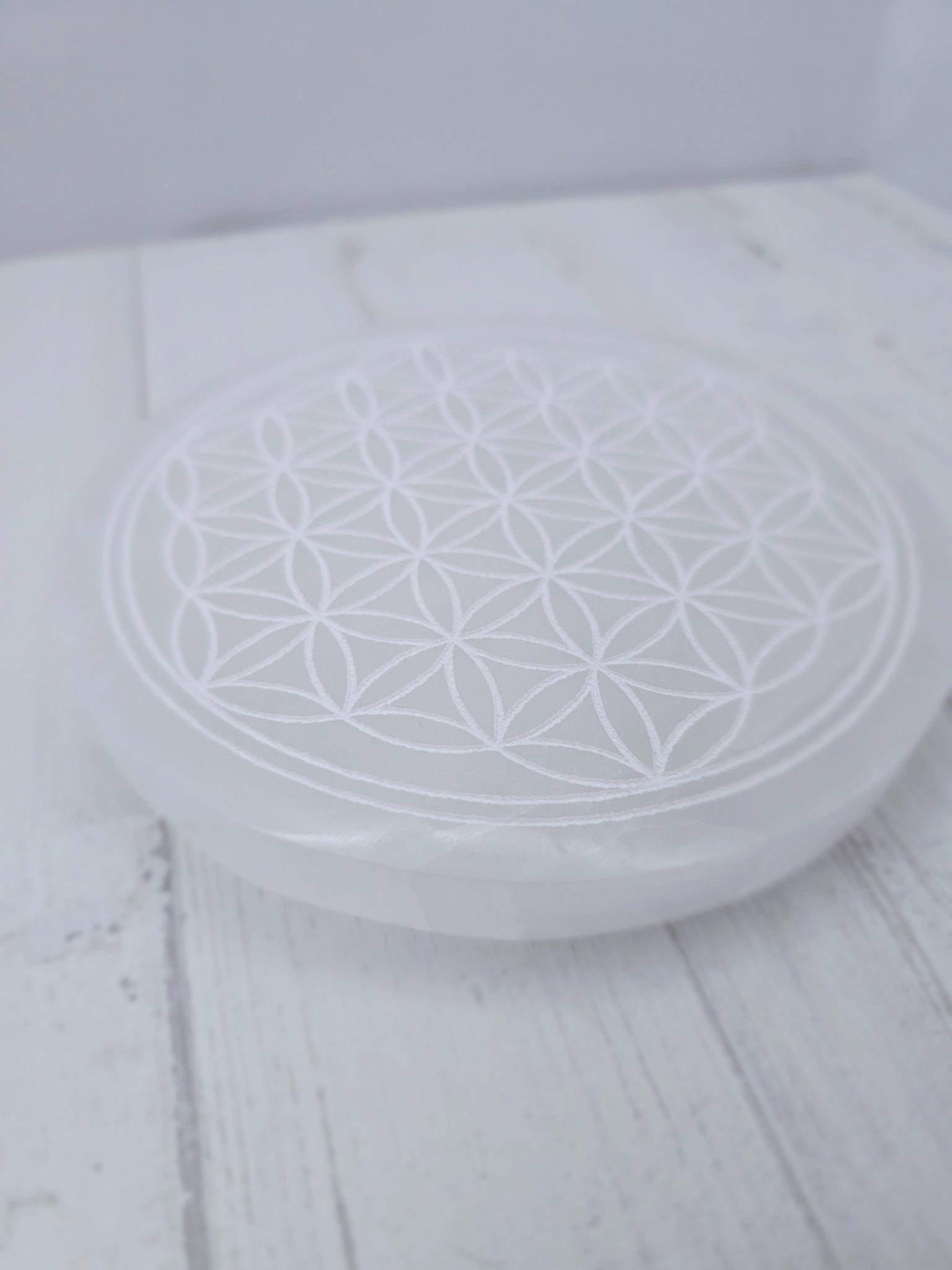 Placa de Selenita "Flor de la Vida" | Armonización geométrica y claridad espiritual
