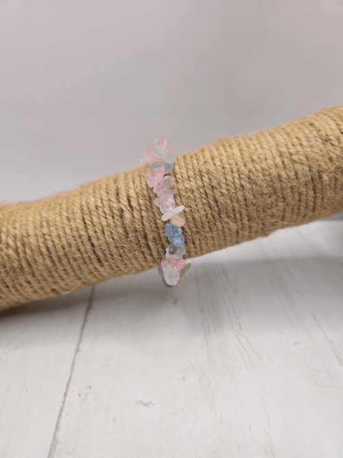 Pulsera de berilos estilo barroca en tonos azul, rosa y verde, calidad AA, ideal para equilibrio emocional y renovación energética.