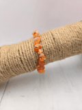 Pulsera de cornalina Botswana barroca en tonos naranja, rojo y blanco, ideal para energía, motivación y equilibrio emocional.