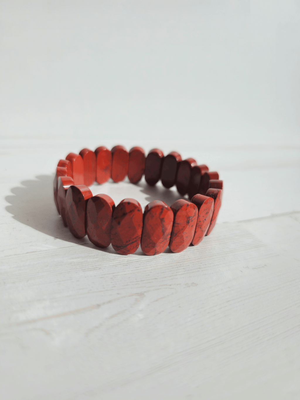 Pulsera de Jaspe Rojo Óvalos Facetados | Vitalidad, enraizamiento y coraje interior