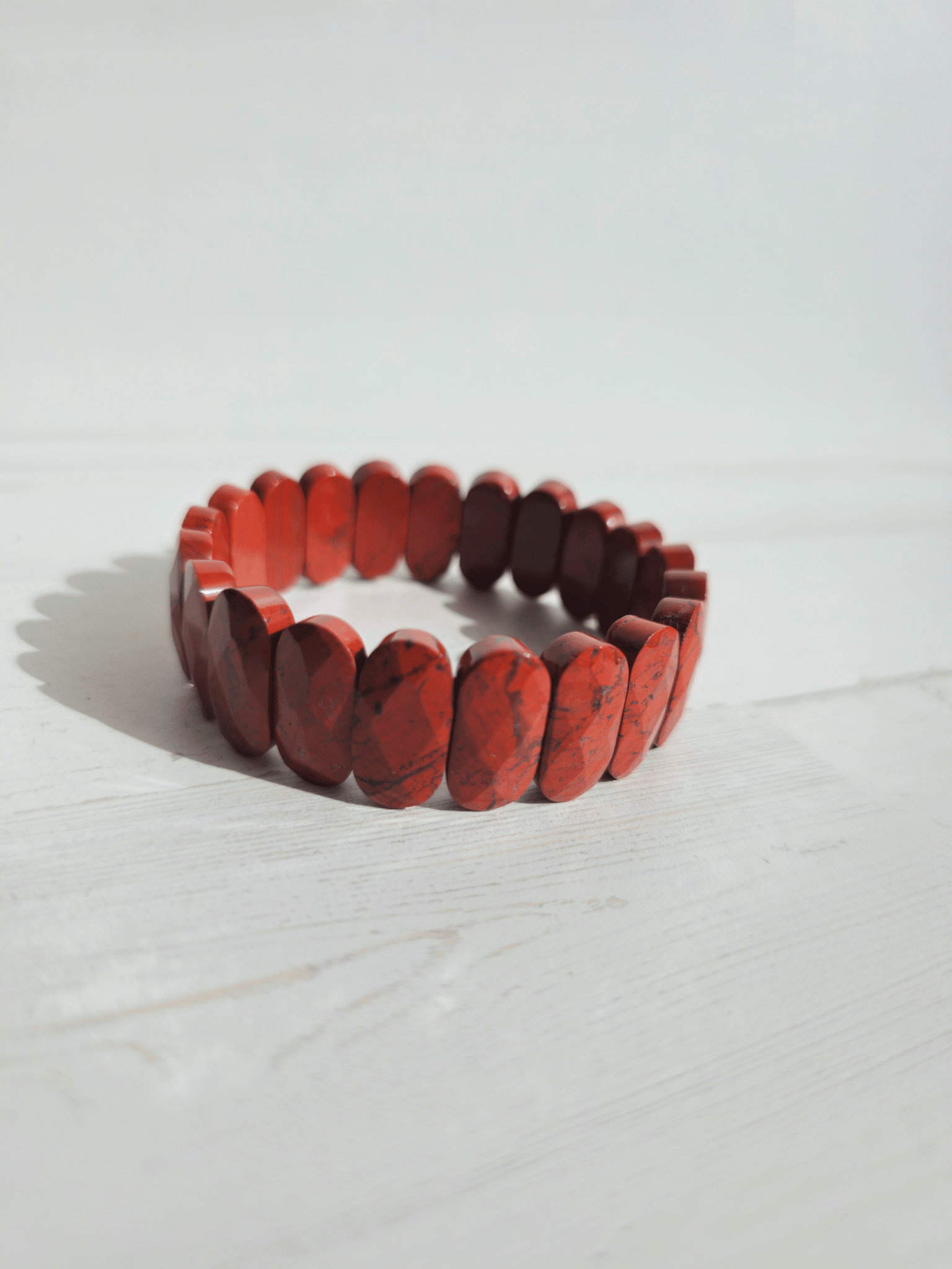 Pulsera de Jaspe Rojo Óvalos Facetados | Vitalidad, enraizamiento y coraje interior