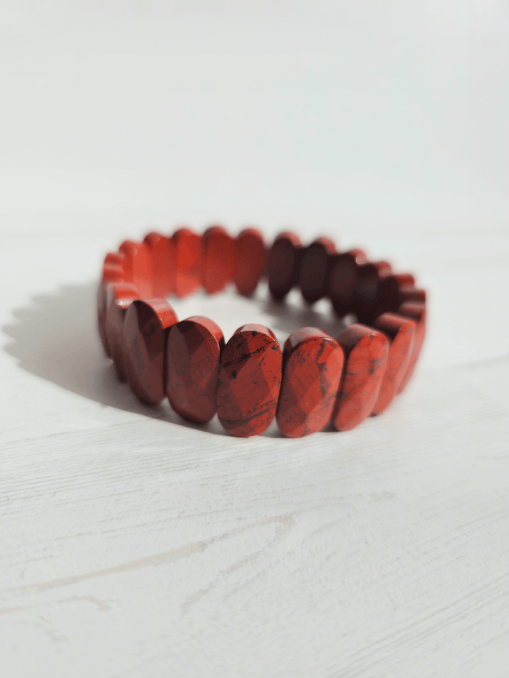 Pulsera de Jaspe Rojo Óvalos Facetados | Vitalidad, enraizamiento y coraje interior