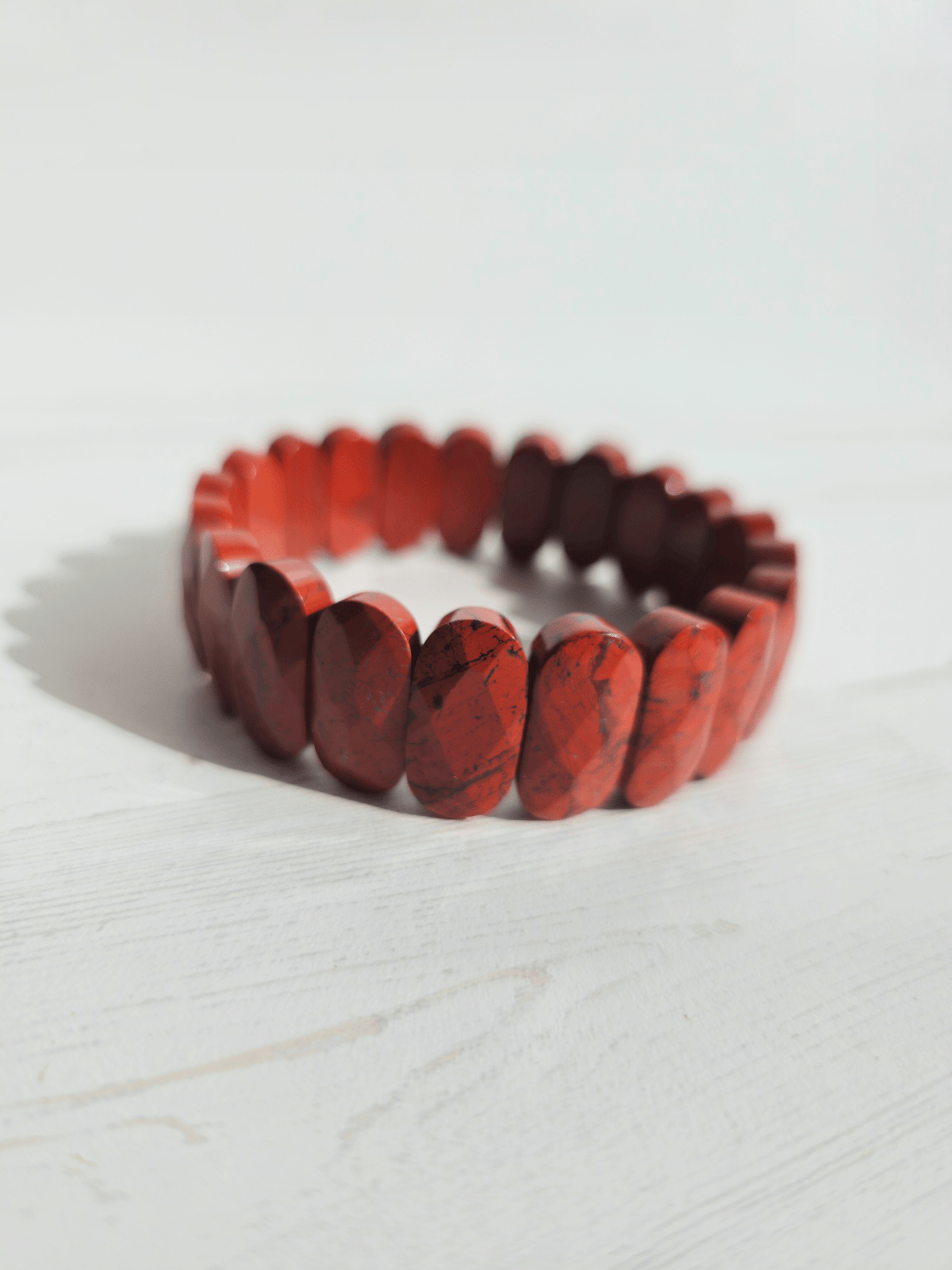 Pulsera de Jaspe Rojo Óvalos Facetados | Vitalidad, enraizamiento y coraje interior