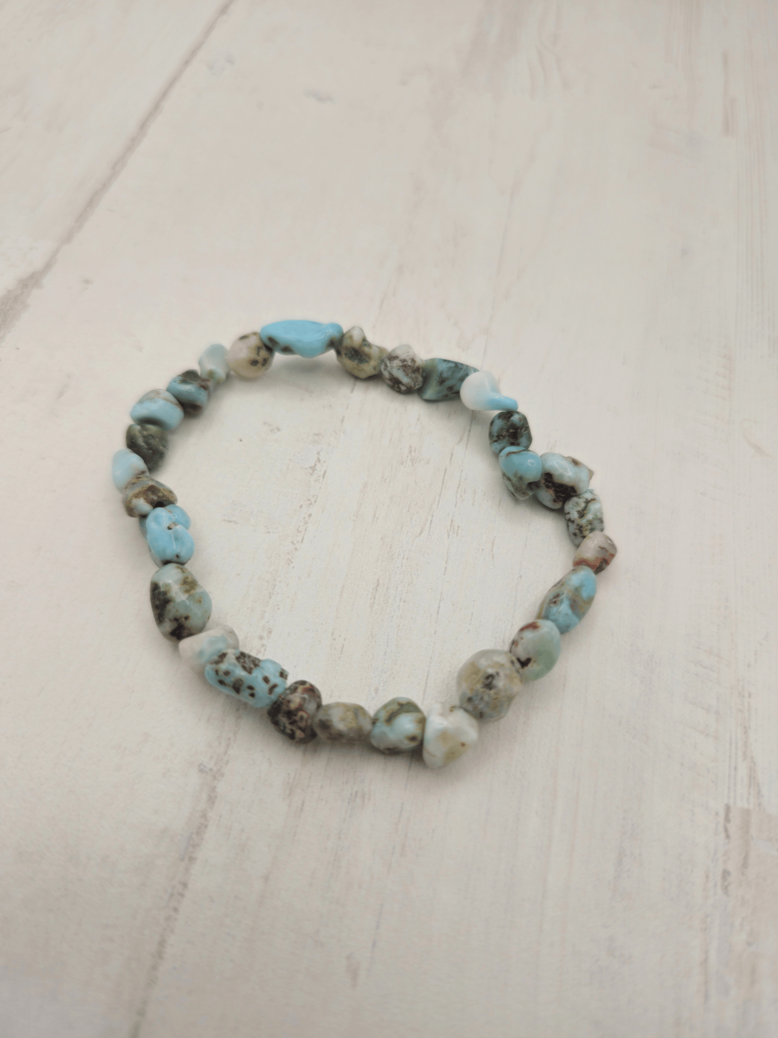 Pulsera Fina de Larimar | Cristal natural para calma y comunicación emocional