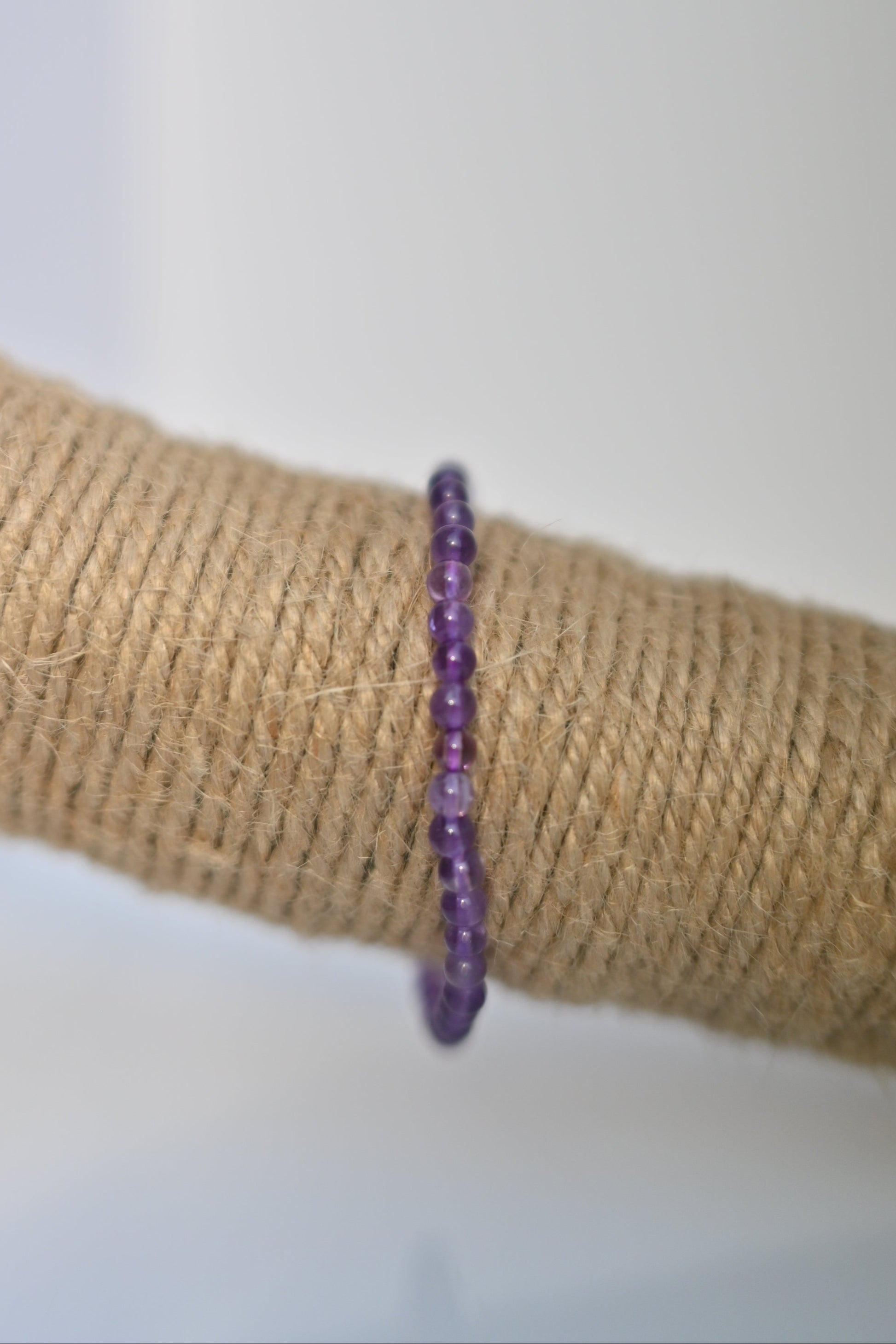 Pulsera elástica de amatista 4 mm (~41 cuentas)