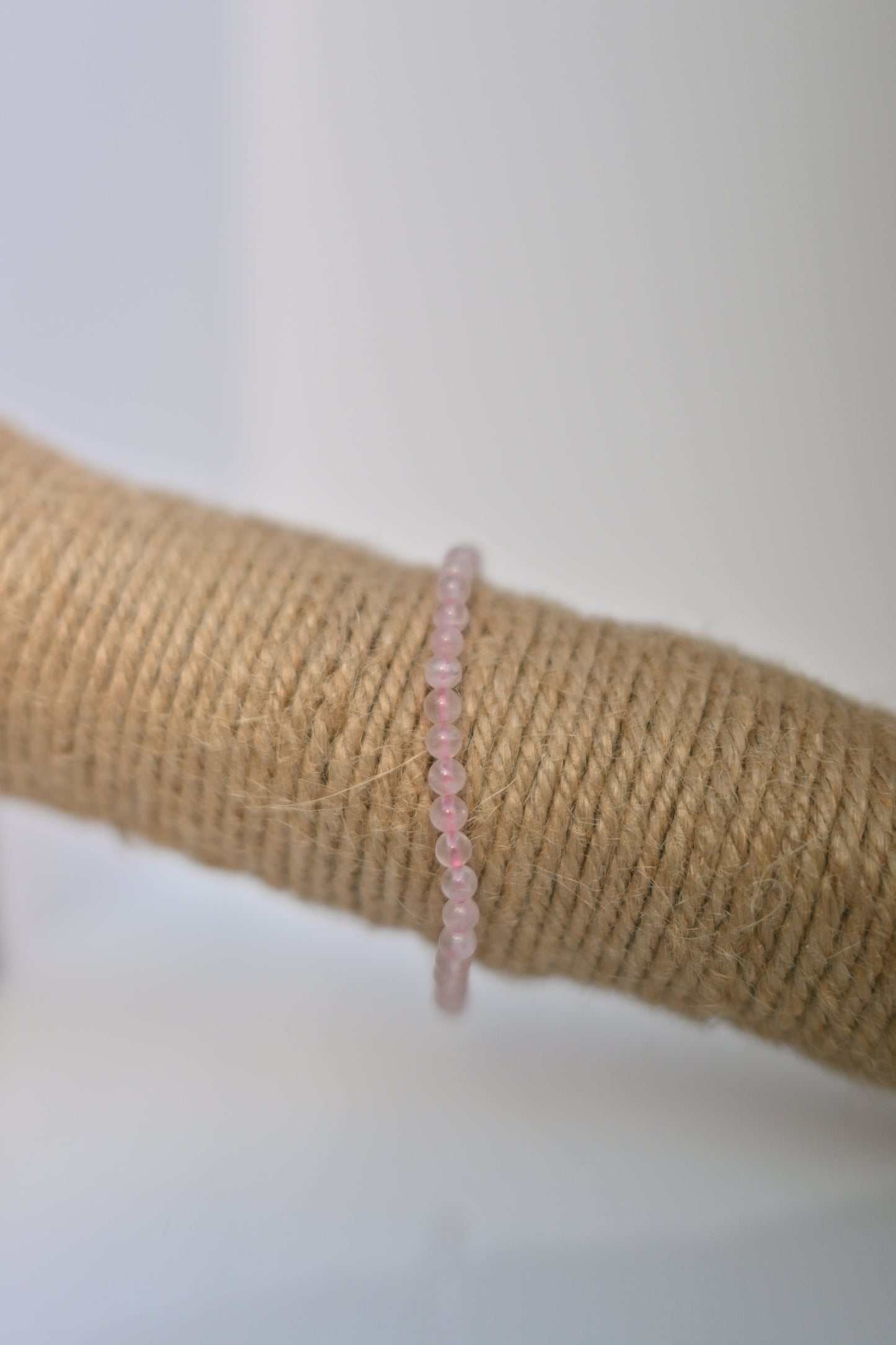 Pulsera elástica de cuarzo rosa 4 mm (~41 cuentas)