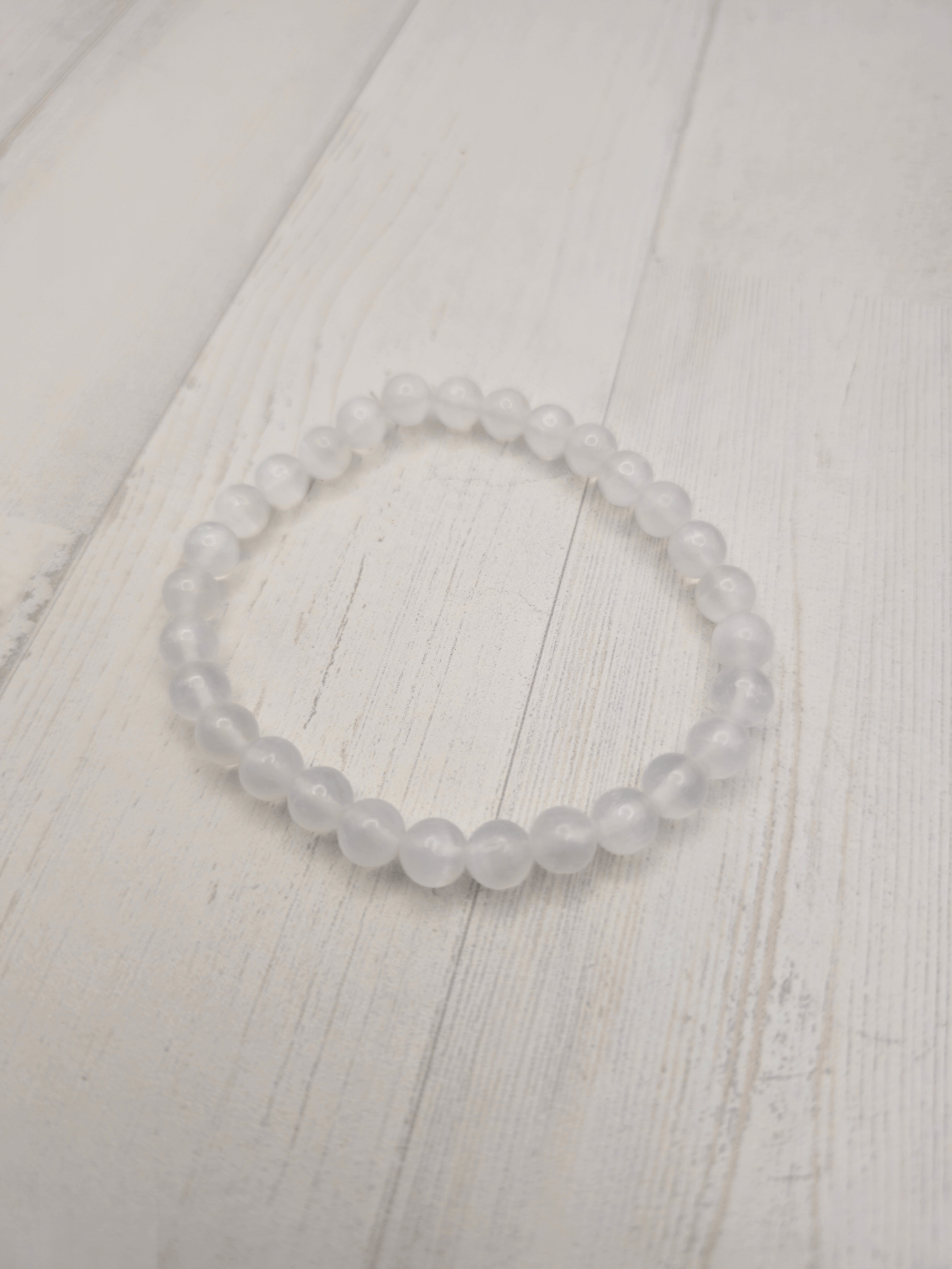 Pulsera de selenita bolas 6 mm | Pureza y elevación energética