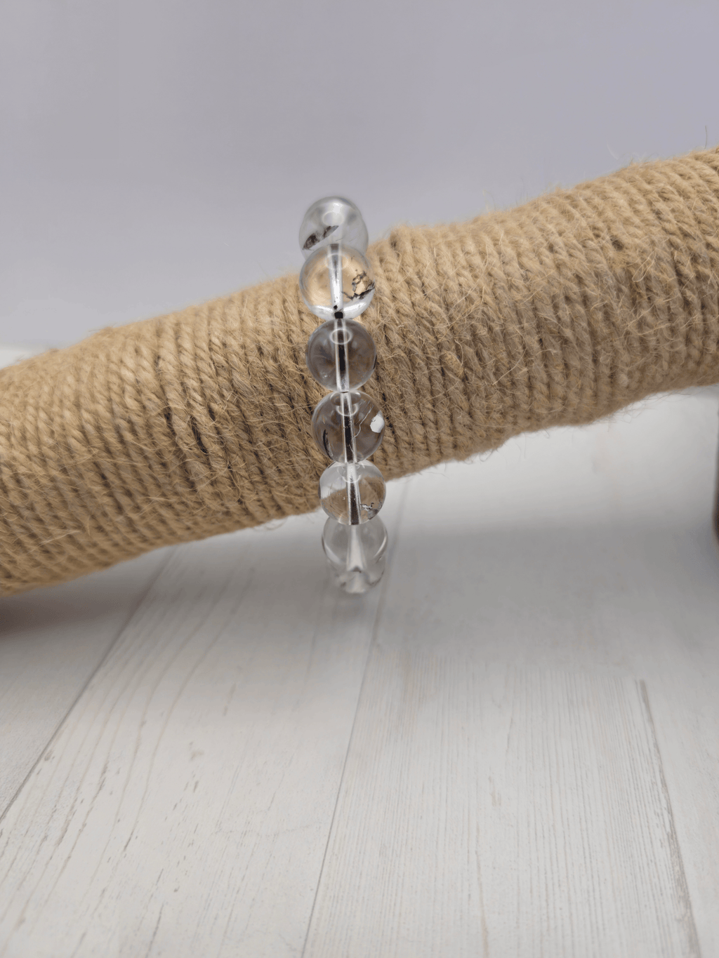 Pulsera de Cristal Herkimer bola de 12 mm, montada en hilo elástico, ideal para claridad mental, energía pura y conexión espiritual.