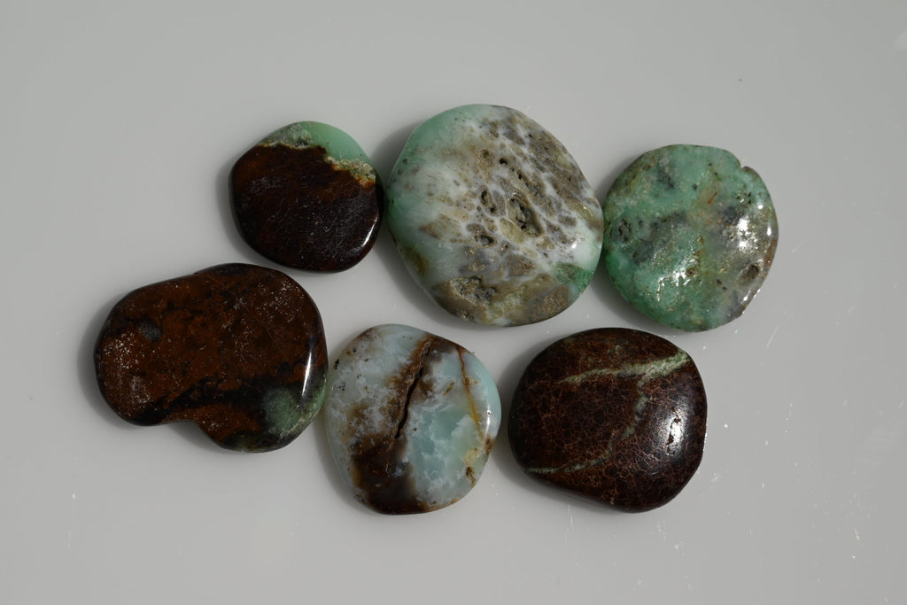 Rodado de crisoprasa verde 20–40 mm pulido