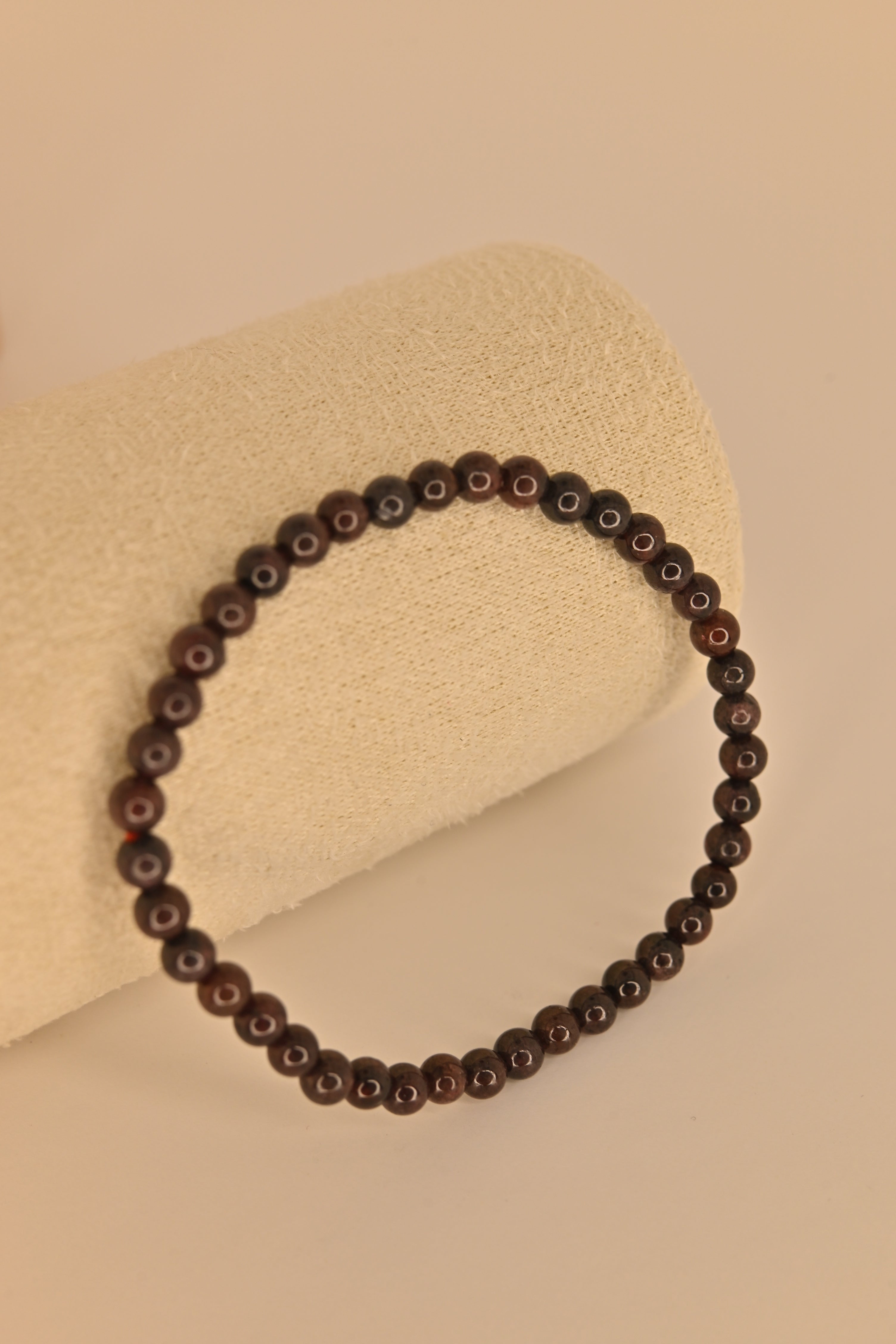 Pulsera de granate 4 mm color rojo oscuro para vitalidad y chakra raíz