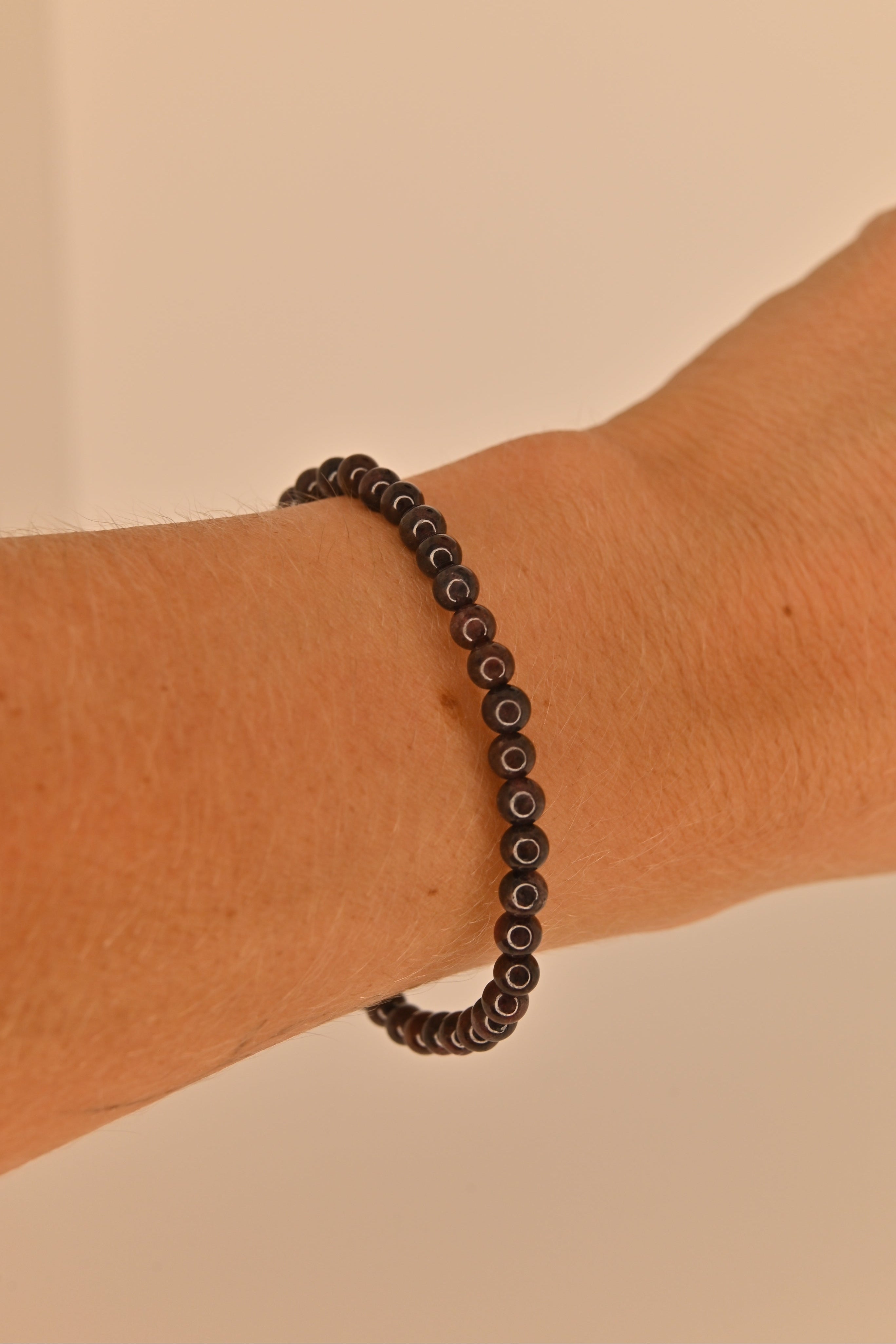 Pulsera de granate 4 mm color rojo oscuro para vitalidad y chakra raíz